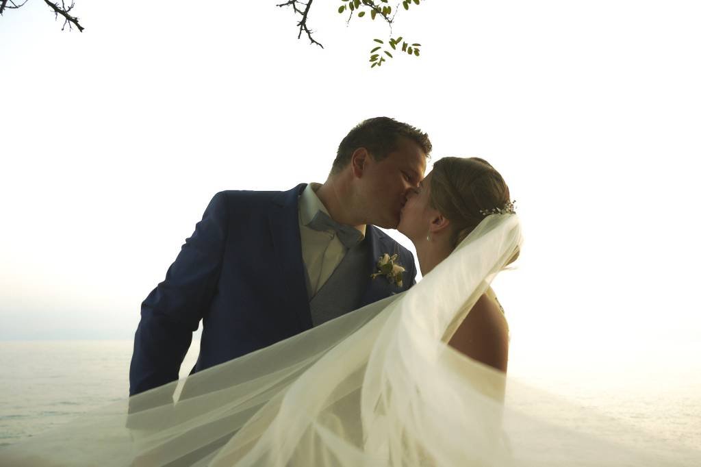 elopement ideas Greece