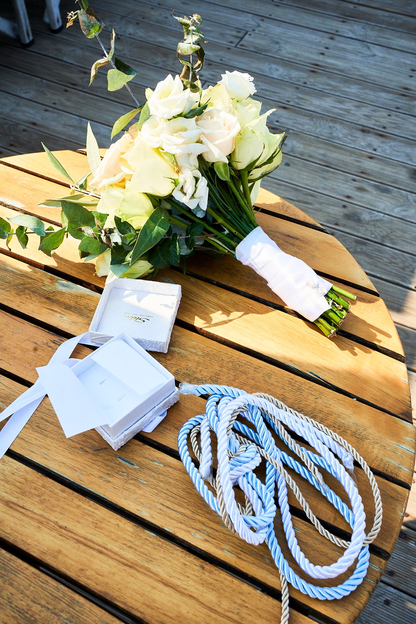 Coastal wedding decorations