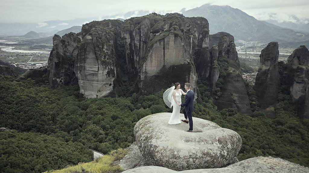 Romantic Meteora Wedding