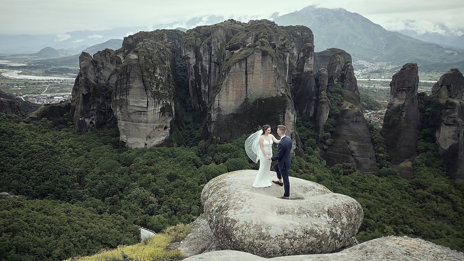 Elopement in Meteora