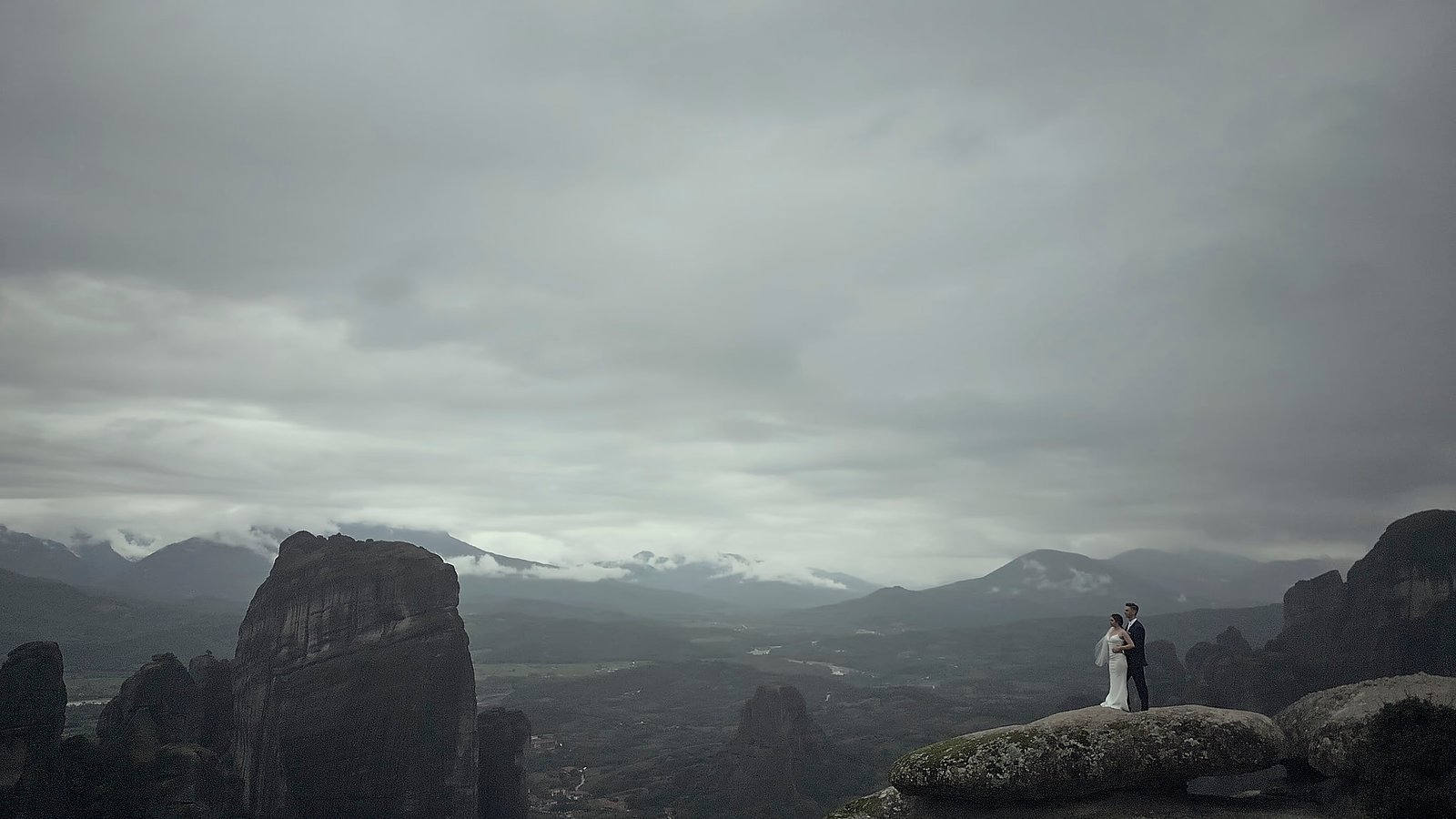 Elopement in Meteora