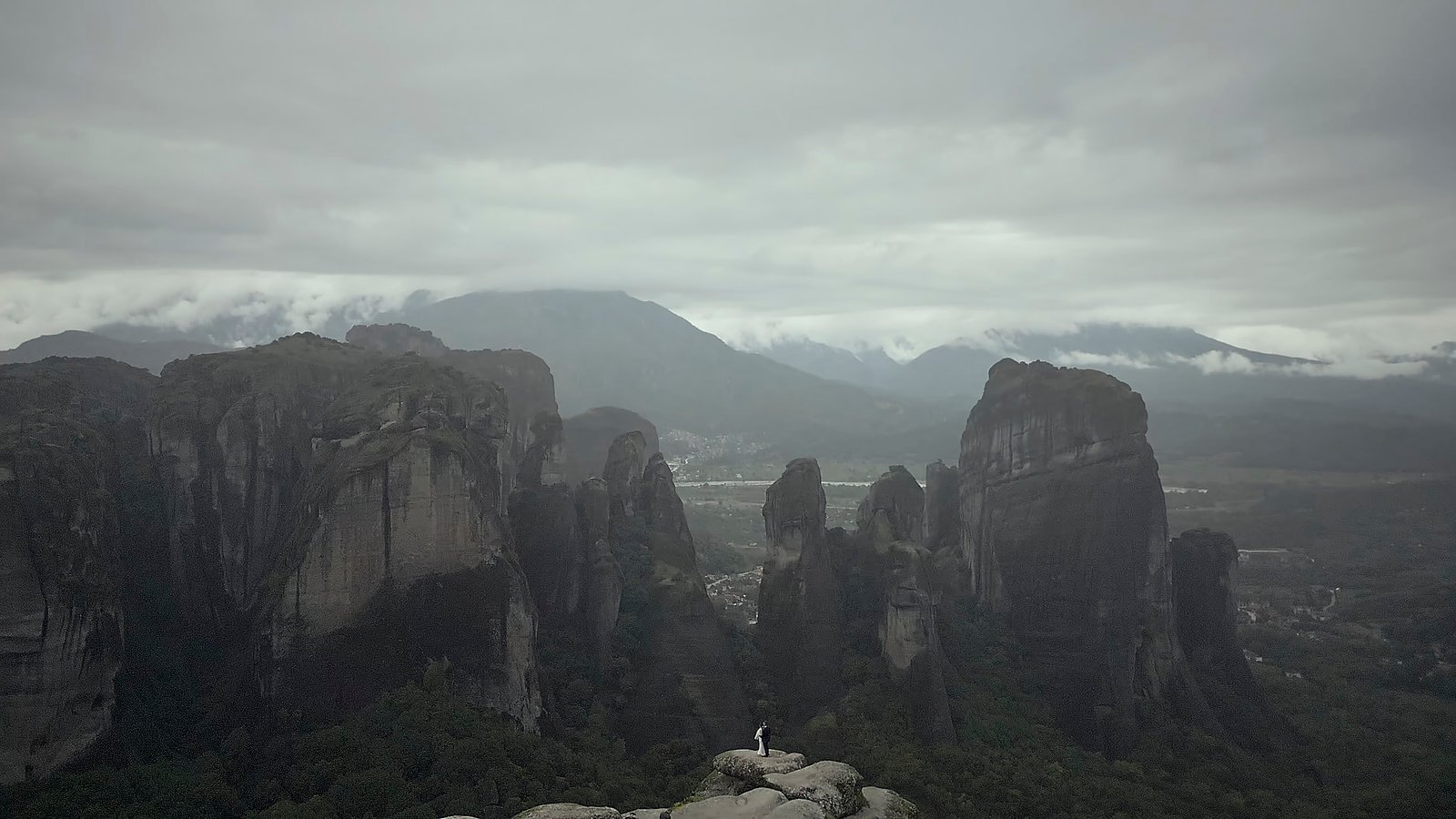 Elopement in Meteora