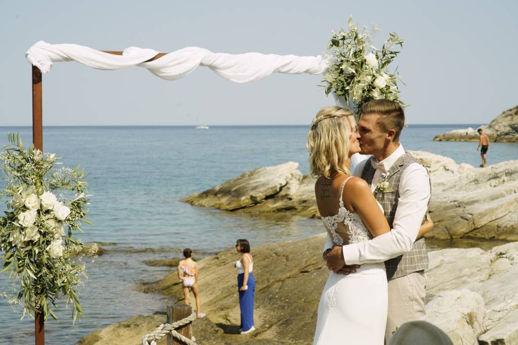 Romanian Wedding in Thassos