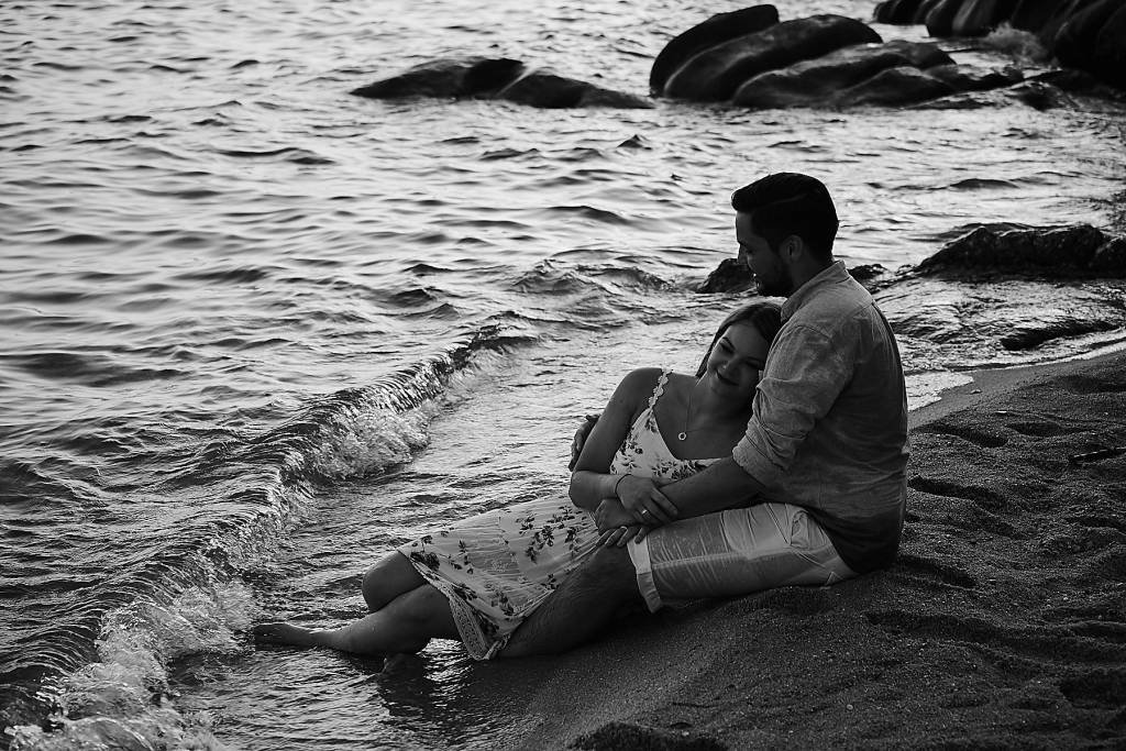 Beach couple photography Greece
