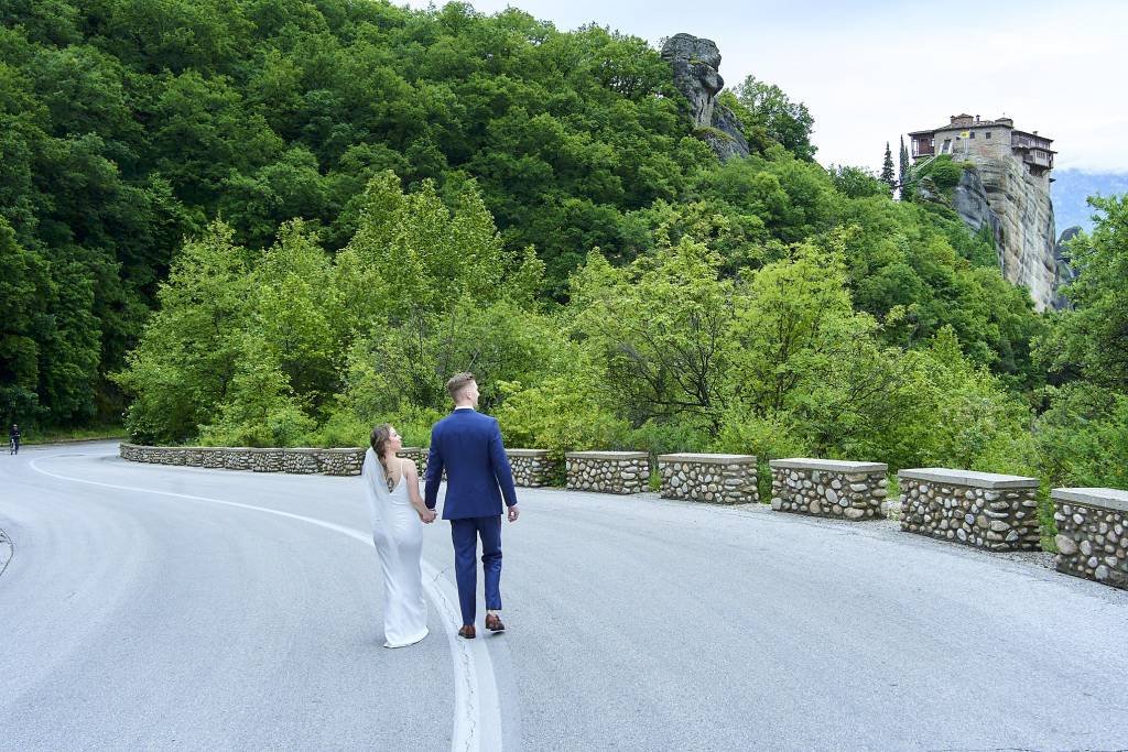 off-season destination wedding setup