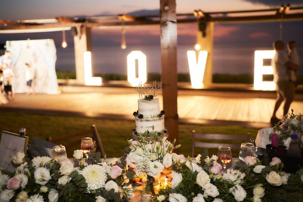spring wedding in Greece