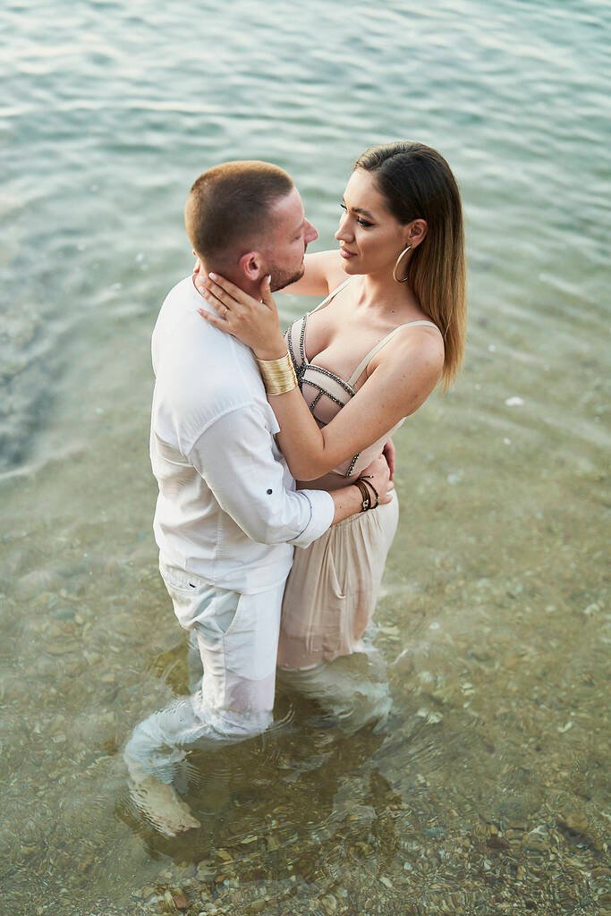 Beachside fashion couple