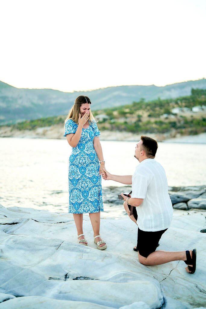 couple during proposal
