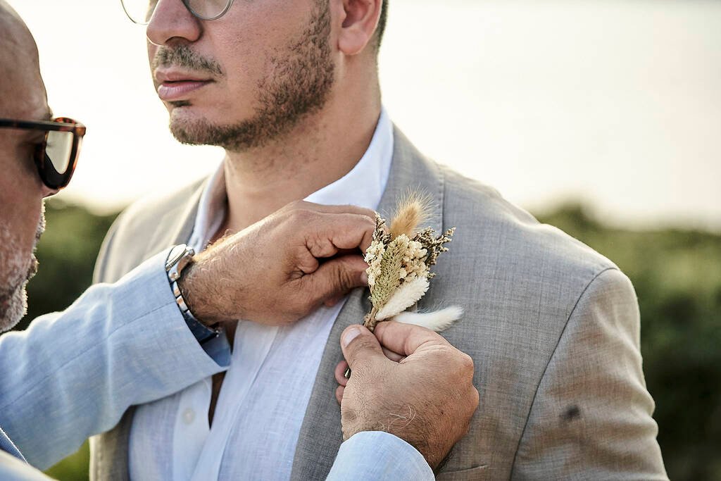 island wedding style