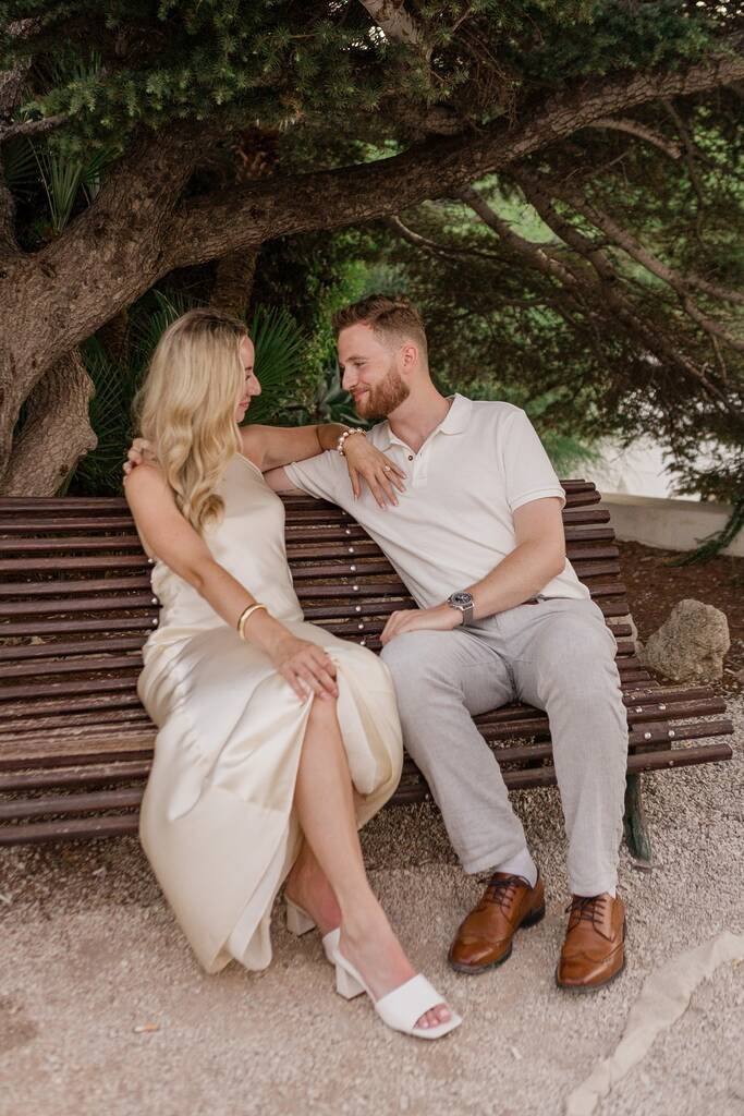 Natural engagement photo style