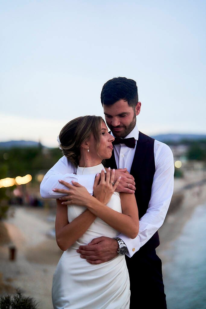 Minimal wedding Greece coast