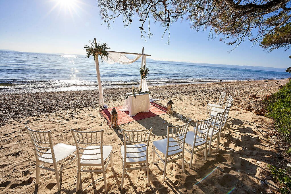Greece elopement on the beach
