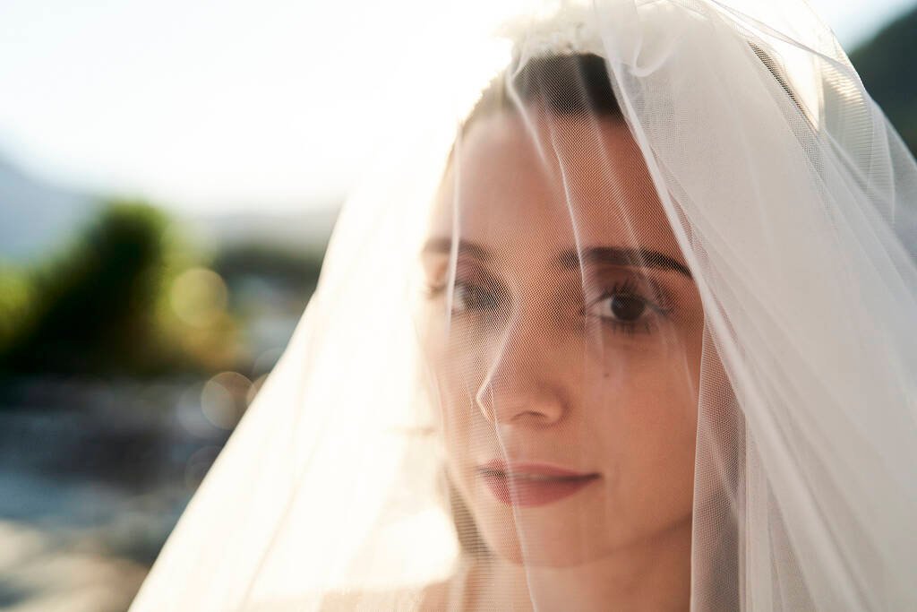 bride portrait greece