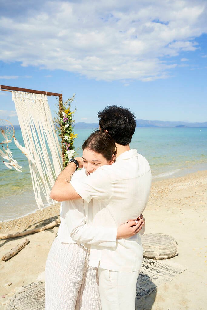 Modern beach proposal design captured by Greece photographer