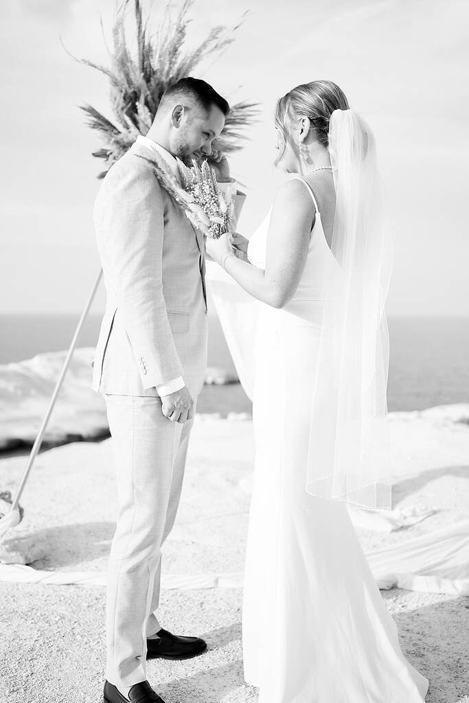 White cliffs elopement Greece