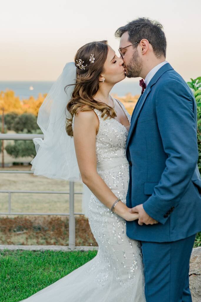bride veil flying rhodes
