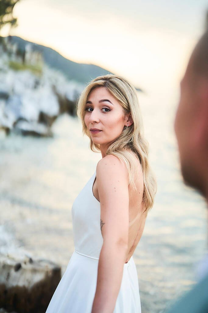 Bride smiling at daughter