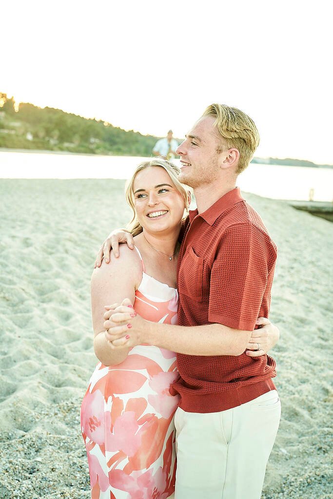 gluten-free dinner beach proposal setup